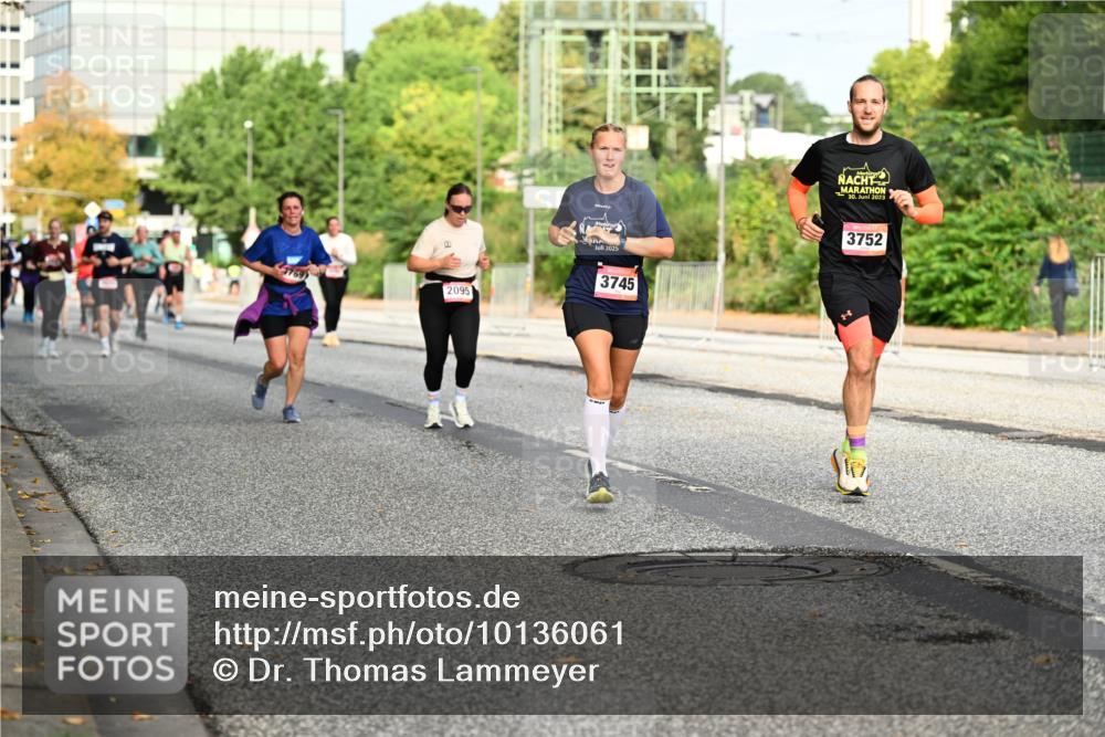 06.09.2026 - CURREX Alsterlauf Dr. Thomas Lammeyer http://msf.ph/oto/10136061 06.09.2026 10:00:55 Laufen 2095, 2025, 3745, 30, 2023, 3752 meine-sportfotos.de