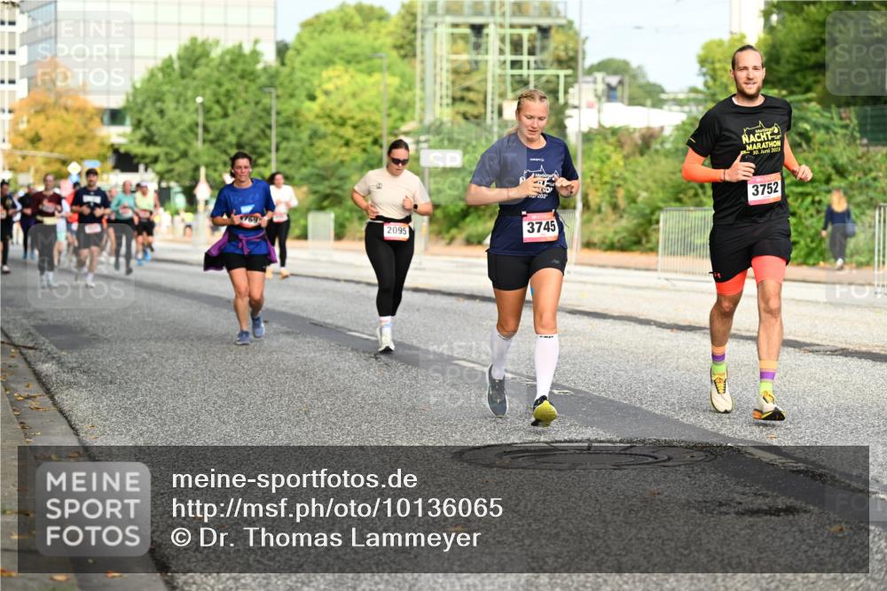 06.09.2026 - CURREX Alsterlauf Dr. Thomas Lammeyer http://msf.ph/oto/10136065 06.09.2026 10:00:56 Laufen 202, 769, 3745, 2095, 30, 2023, 3752 meine-sportfotos.de