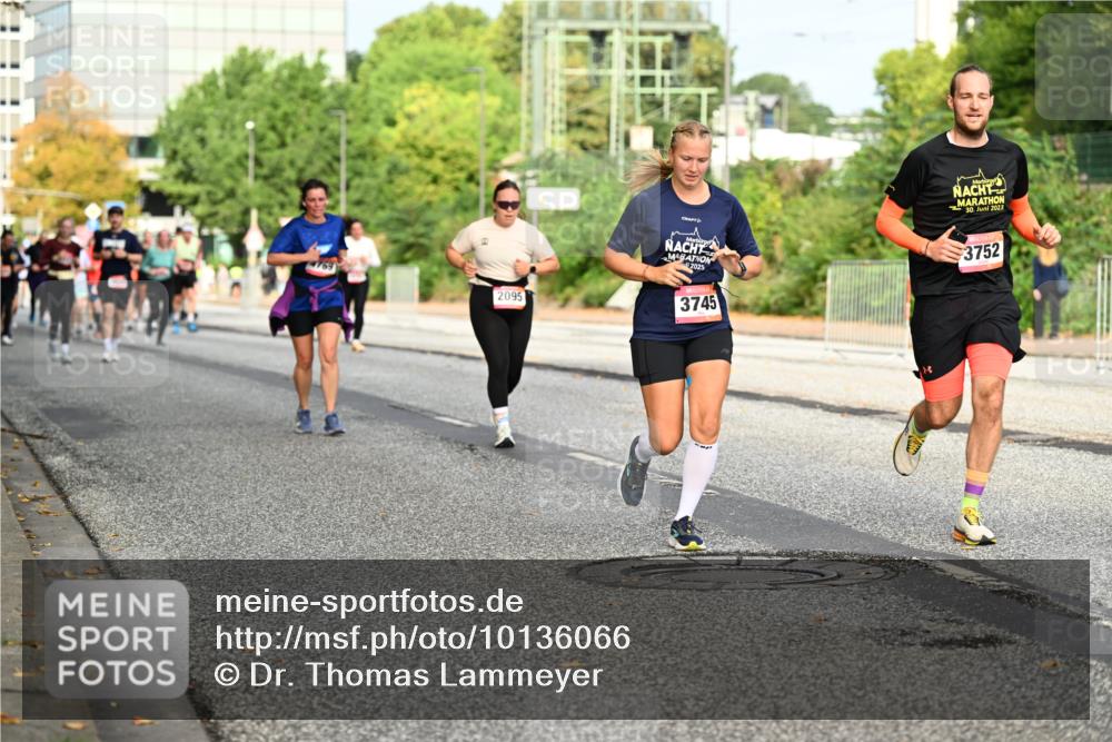 06.09.2026 - CURREX Alsterlauf Dr. Thomas Lammeyer http://msf.ph/oto/10136066 06.09.2026 10:00:56 Laufen 2025, 2095, 3745, 30, 2023, 3752 meine-sportfotos.de