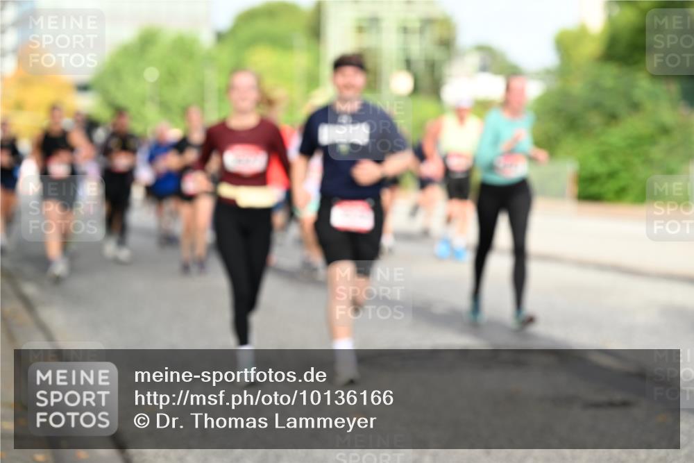 06.09.2026 - CURREX Alsterlauf Dr. Thomas Lammeyer http://msf.ph/oto/10136166 06.09.2026 10:01:06 Laufen  meine-sportfotos.de