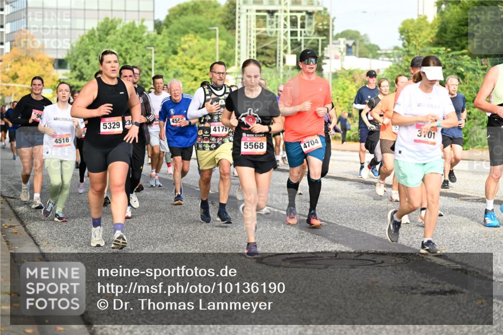 06.09.2026 - CURREX Alsterlauf Dr. Thomas Lammeyer http://msf.ph/oto/10136190 06.09.2026 10:01:09 Laufen 96, 4516, 5329, 230, 456, 4179, 444, 5568, 4704, 3101 meine-sportfotos.de