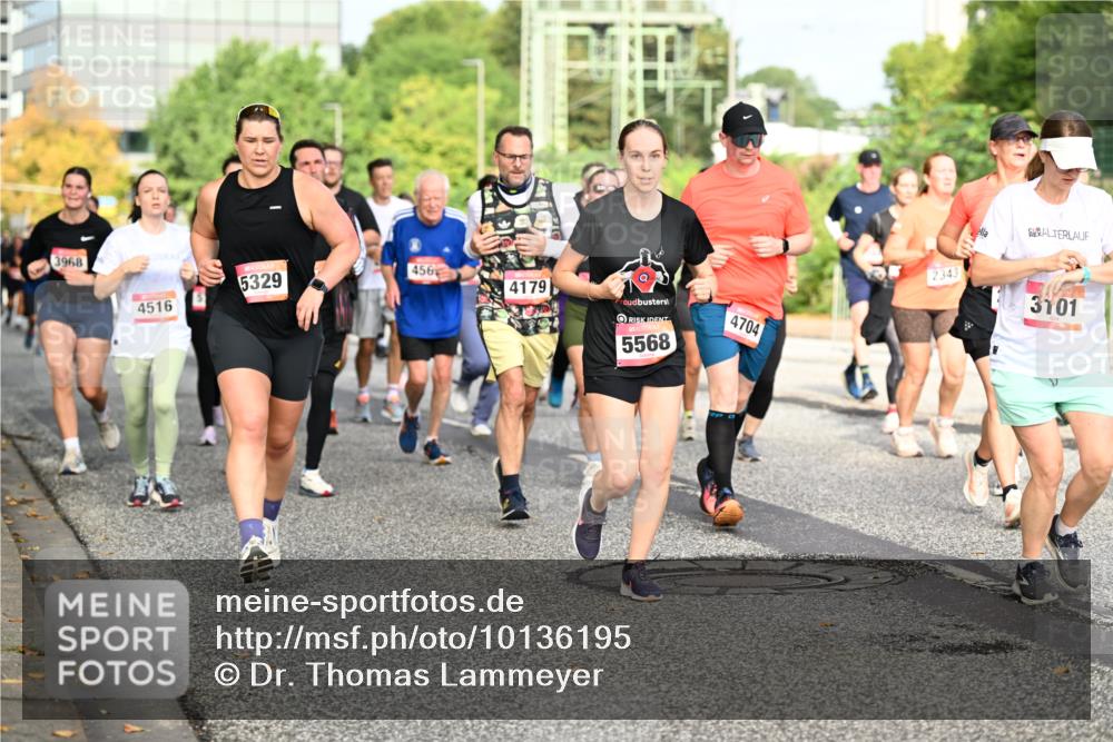 06.09.2026 - CURREX Alsterlauf Dr. Thomas Lammeyer http://msf.ph/oto/10136195 06.09.2026 10:01:09 Laufen 3968, 5329, 456, 4516, 4179, 5568, 4704, 2343, 3101 meine-sportfotos.de