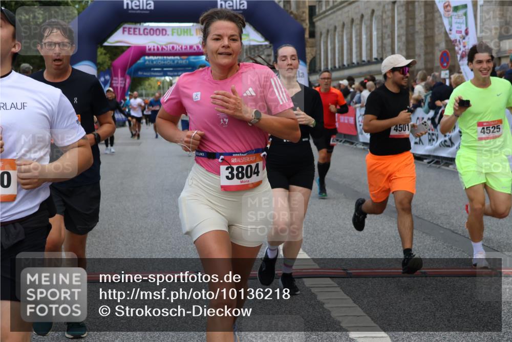 06.09.2026 - CURREX Alsterlauf Strokosch-Dieckow http://msf.ph/oto/10136218 06.09.2026 09:58:23 Ziel 2013, 2706, 2864, 3055, 3603, 3679, 3804, 4106, 4501, 4525, 4732, 4800, 4806, 5018, 5257, 5840, 5858, 8003, 8052, 8296 meine-sportfotos.de