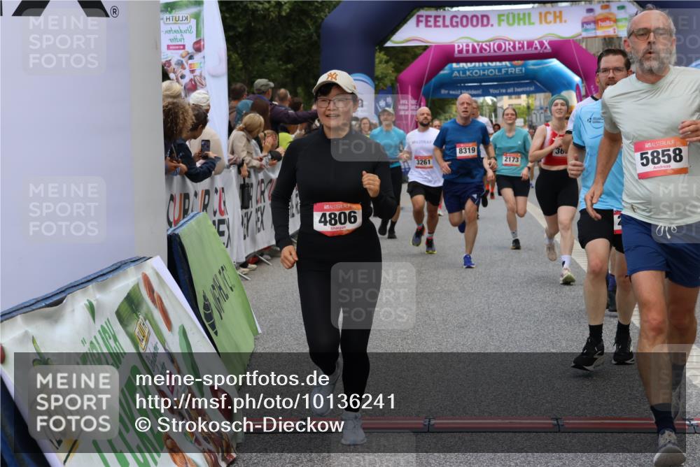 06.09.2026 - CURREX Alsterlauf Strokosch-Dieckow http://msf.ph/oto/10136241 06.09.2026 09:58:28 Ziel 2013, 2173, 3055, 3261, 3560, 3679, 3693, 3804, 4050, 4106, 4352, 4501, 4525, 4800, 4806, 5018, 5257, 5640, 5840, 5858, 6099, 6118, 6470, 8052, 8296, 8319 meine-sportfotos.de