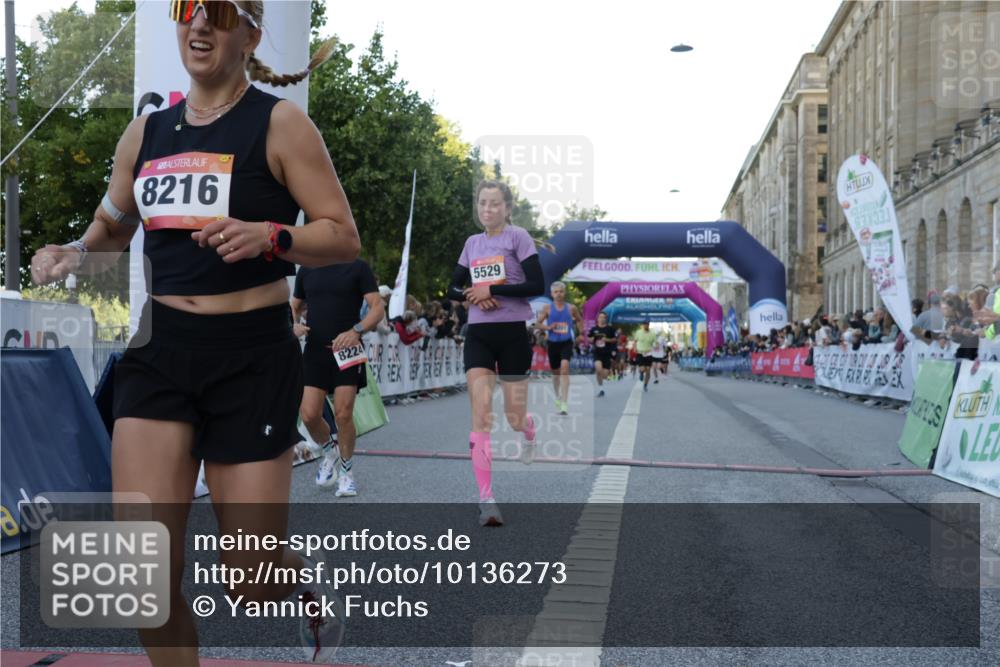 06.09.2026 - CURREX Alsterlauf Yannick Fuchs http://msf.ph/oto/10136273 06.09.2026 09:44:38 Ziel 2894, 3445, 3503, 3545, 4133, 4203, 4597, 5271, 5453, 5529, 5864, 6201, 6366, 8097, 8216, 8224 meine-sportfotos.de