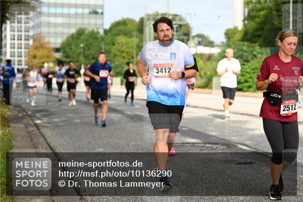 06.09.2026 - CURREX Alsterlauf Dr. Thomas Lammeyer http://msf.ph/oto/10136290 06.09.2026 10:01:18 Laufen 3412, 30, 2512 meine-sportfotos.de