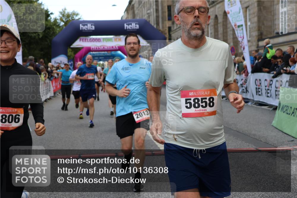 06.09.2026 - CURREX Alsterlauf Strokosch-Dieckow http://msf.ph/oto/10136308 06.09.2026 09:58:29 Ziel 2013, 2173, 3031, 3055, 3261, 3560, 3679, 3693, 4050, 4106, 4352, 4501, 4525, 4806, 5018, 5257, 5640, 5840, 5858, 6099, 6118, 6470, 8077, 8296, 8319 meine-sportfotos.de