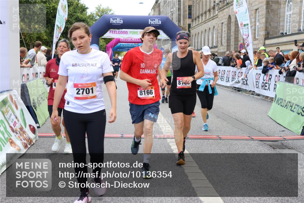 06.09.2026 - CURREX Alsterlauf Strokosch-Dieckow http://msf.ph/oto/10136354 06.09.2026 10:11:50 Ziel 2110, 2125, 2192, 2701, 3060, 3662, 3663, 3704, 4276, 4611, 4653, 5197, 5292, 6019, 6166, 6362, 6467, 8165, 8166 meine-sportfotos.de