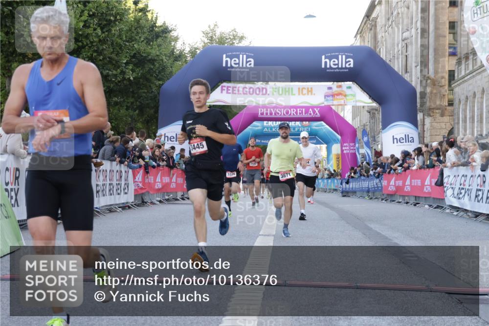06.09.2026 - CURREX Alsterlauf Yannick Fuchs http://msf.ph/oto/10136376 06.09.2026 09:44:41 Ziel 3226, 3445, 3503, 3545, 3671, 4133, 4597, 5453, 5529, 6201, 8216, 8224, 8264 meine-sportfotos.de