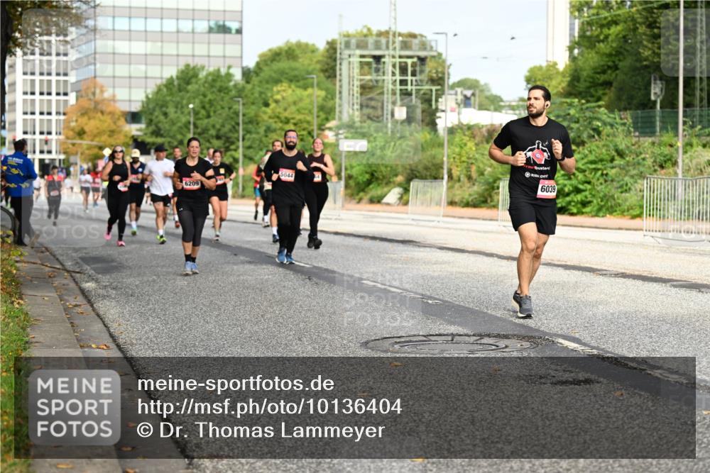 06.09.2026 - CURREX Alsterlauf Dr. Thomas Lammeyer http://msf.ph/oto/10136404 06.09.2026 10:01:28 Laufen 6209, 5044, 6039 meine-sportfotos.de