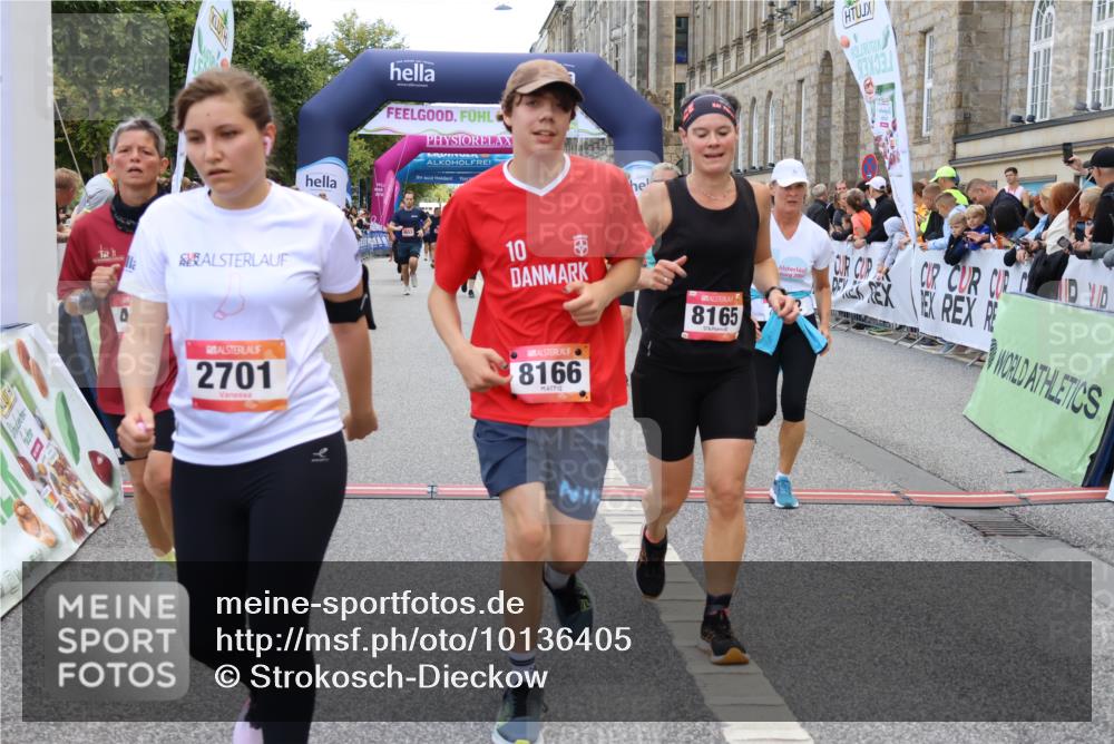06.09.2026 - CURREX Alsterlauf Strokosch-Dieckow http://msf.ph/oto/10136405 06.09.2026 10:11:51 Ziel 2110, 2125, 2192, 2701, 3662, 3663, 3704, 4276, 4611, 4653, 5197, 5292, 6166, 6362, 6467, 8165, 8166 meine-sportfotos.de