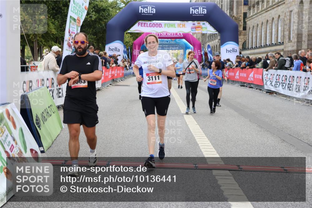 06.09.2026 - CURREX Alsterlauf Strokosch-Dieckow http://msf.ph/oto/10136441 06.09.2026 10:12:18 Ziel 3048, 3111, 3601, 4063, 4831, 4948, 5573, 5883, 5889 meine-sportfotos.de