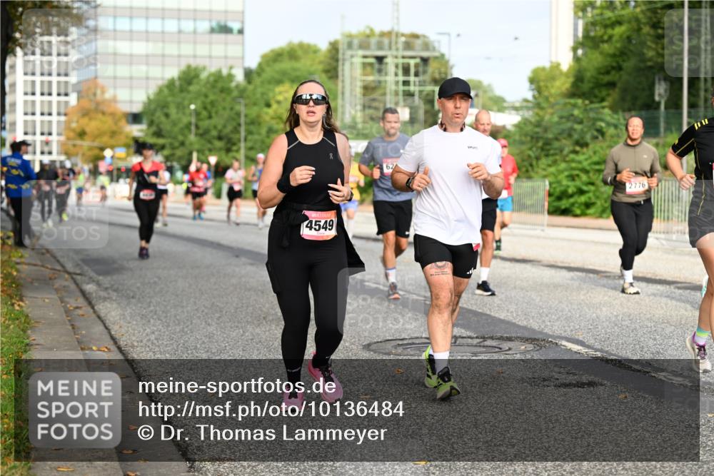 06.09.2026 - CURREX Alsterlauf Dr. Thomas Lammeyer http://msf.ph/oto/10136484 06.09.2026 10:01:35 Laufen 4549, 62, 2776 meine-sportfotos.de