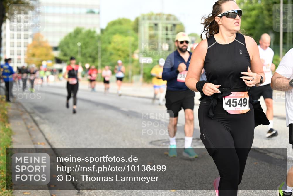 06.09.2026 - CURREX Alsterlauf Dr. Thomas Lammeyer http://msf.ph/oto/10136499 06.09.2026 10:01:37 Laufen 38, 4549 meine-sportfotos.de