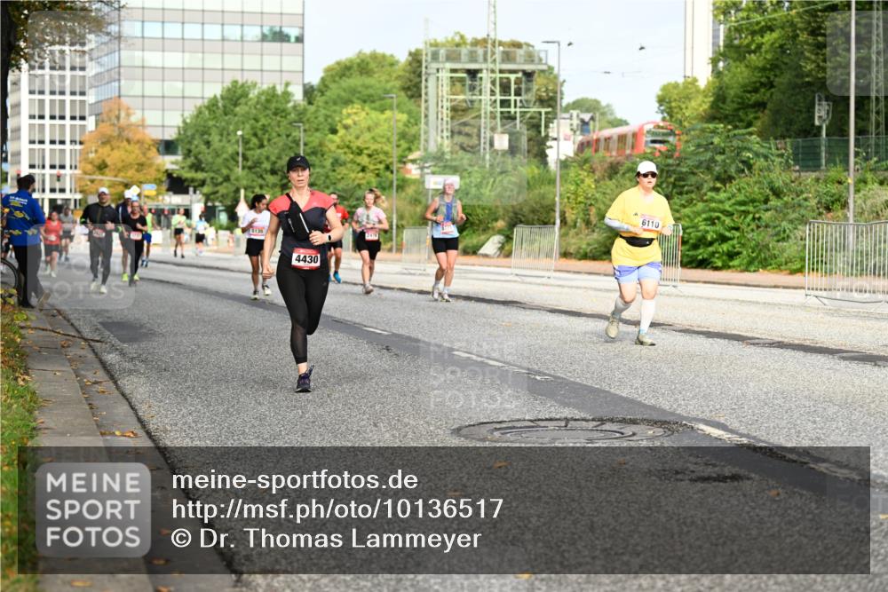 06.09.2026 - CURREX Alsterlauf Dr. Thomas Lammeyer http://msf.ph/oto/10136517 06.09.2026 10:01:39 Laufen 5135, 4430, 6110 meine-sportfotos.de