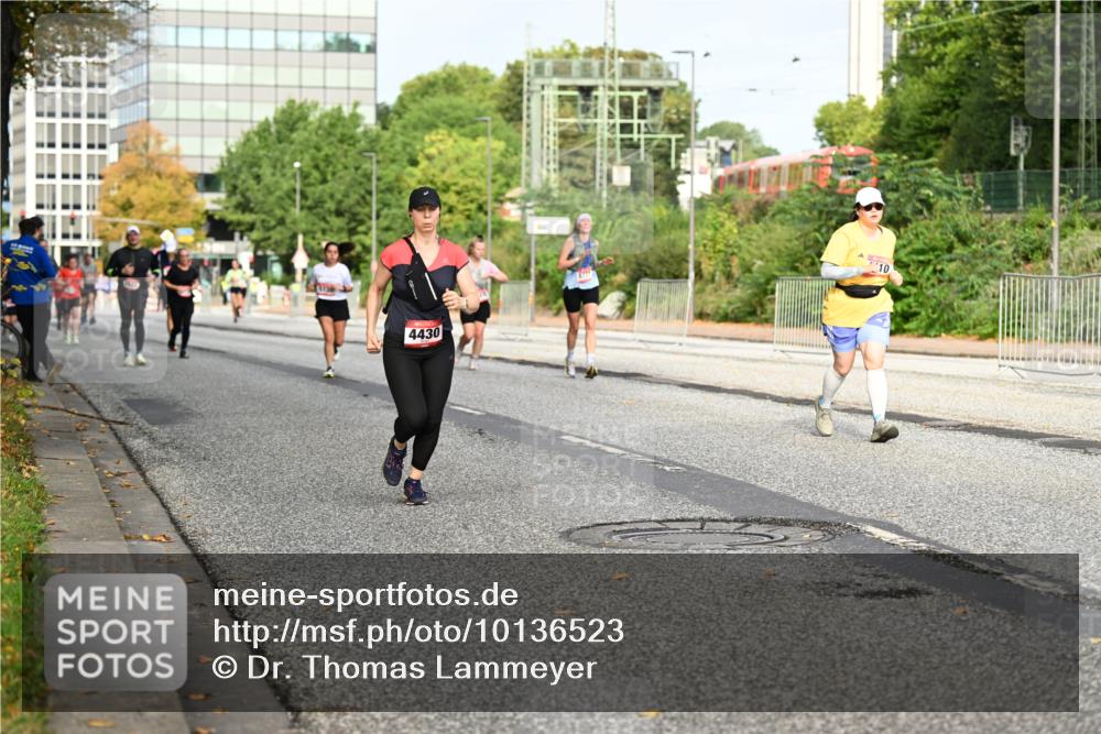 06.09.2026 - CURREX Alsterlauf Dr. Thomas Lammeyer http://msf.ph/oto/10136523 06.09.2026 10:01:39 Laufen 4430, 10 meine-sportfotos.de