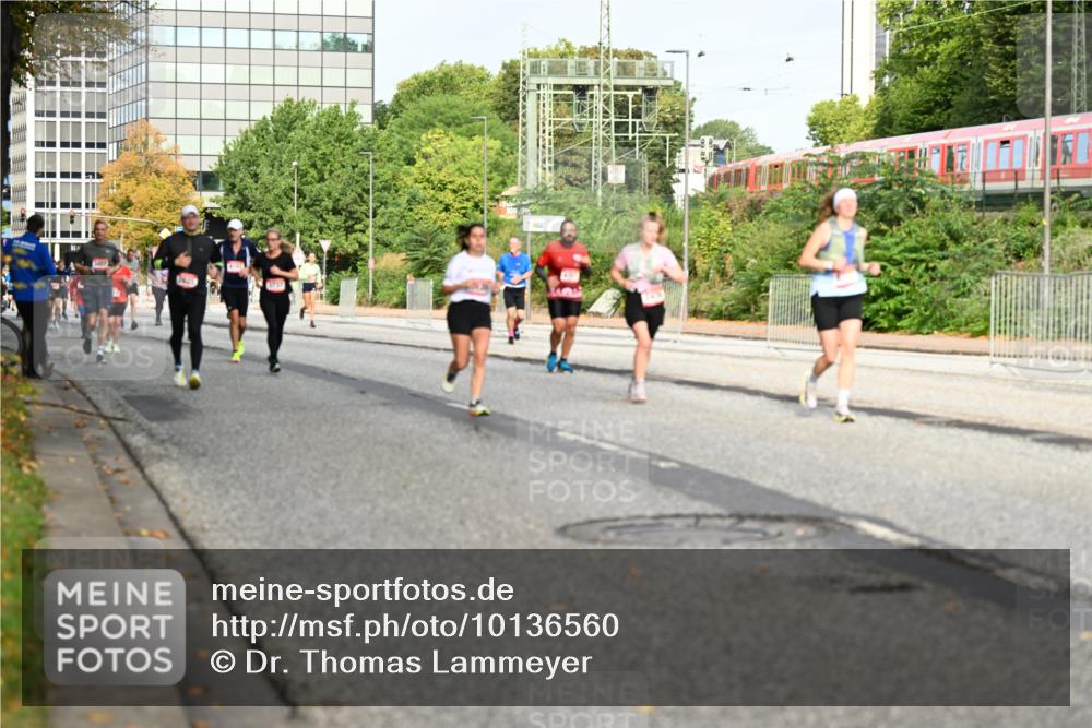 06.09.2026 - CURREX Alsterlauf Dr. Thomas Lammeyer http://msf.ph/oto/10136560 06.09.2026 10:01:42 Laufen  meine-sportfotos.de