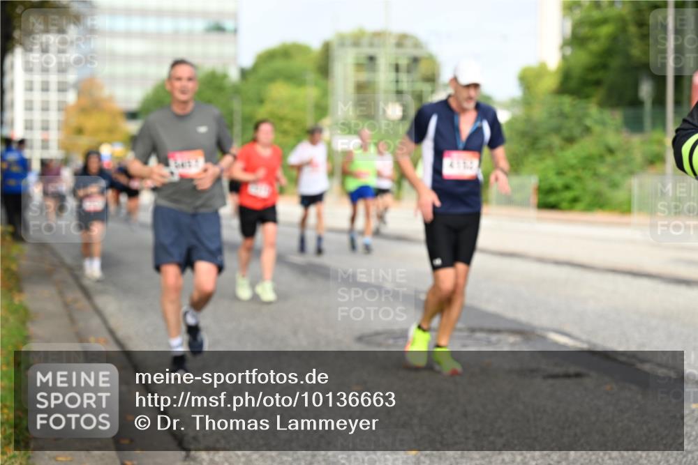 06.09.2026 - CURREX Alsterlauf Dr. Thomas Lammeyer http://msf.ph/oto/10136663 06.09.2026 10:01:51 Laufen  meine-sportfotos.de