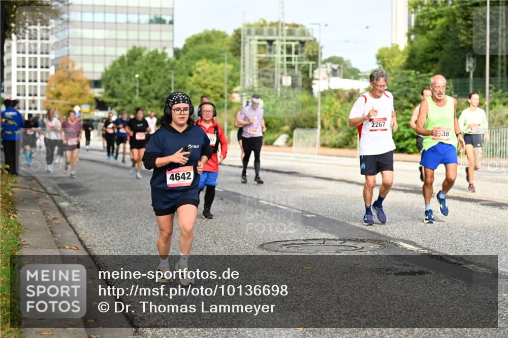 06.09.2026 - CURREX Alsterlauf Dr. Thomas Lammeyer http://msf.ph/oto/10136698 06.09.2026 10:01:54 Laufen 4642, 80, 2267, 38 meine-sportfotos.de