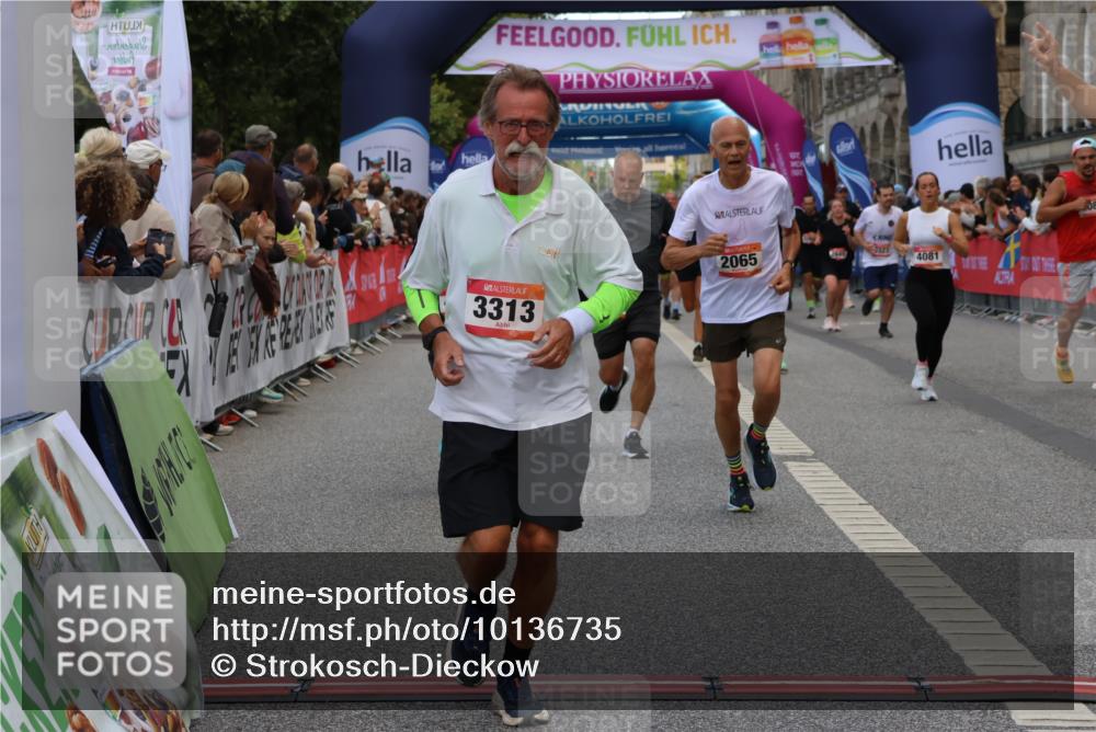 06.09.2026 - CURREX Alsterlauf Strokosch-Dieckow http://msf.ph/oto/10136735 06.09.2026 09:58:54 Ziel 2017, 2065, 2244, 2711, 3078, 3313, 3323, 3691, 4048, 4080, 4081, 4299, 4605, 4779, 5100, 5557, 5661, 6111, 6311 meine-sportfotos.de