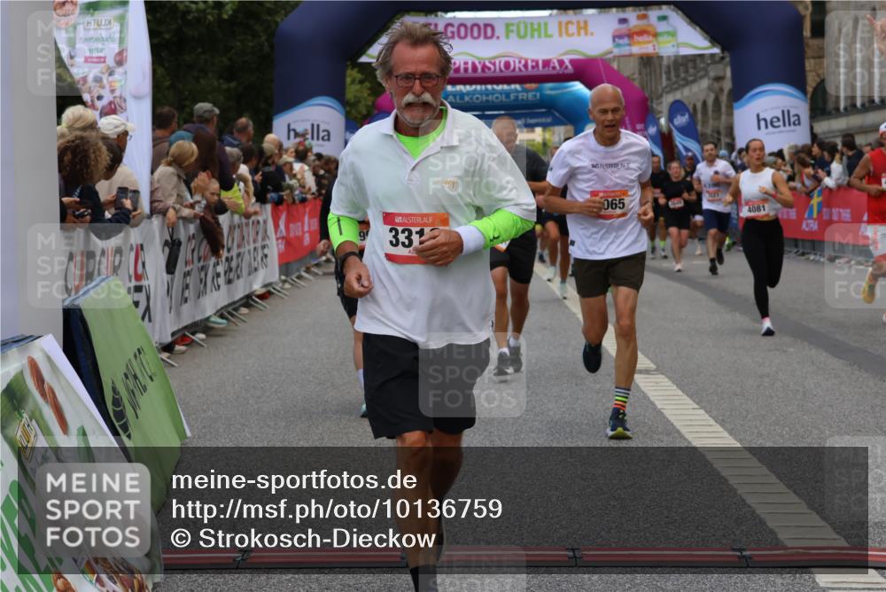 06.09.2026 - CURREX Alsterlauf Strokosch-Dieckow http://msf.ph/oto/10136759 06.09.2026 09:58:54 Ziel 2017, 2065, 2244, 2711, 3078, 3313, 3323, 3691, 4048, 4080, 4081, 4299, 4605, 4779, 5100, 5557, 5661, 6111, 6311 meine-sportfotos.de