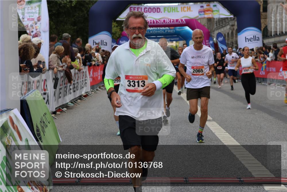 06.09.2026 - CURREX Alsterlauf Strokosch-Dieckow http://msf.ph/oto/10136768 06.09.2026 09:58:54 Ziel 2017, 2065, 2244, 2711, 3078, 3313, 3323, 3691, 4048, 4080, 4081, 4299, 4605, 4779, 5100, 5557, 5661, 6111, 6311 meine-sportfotos.de