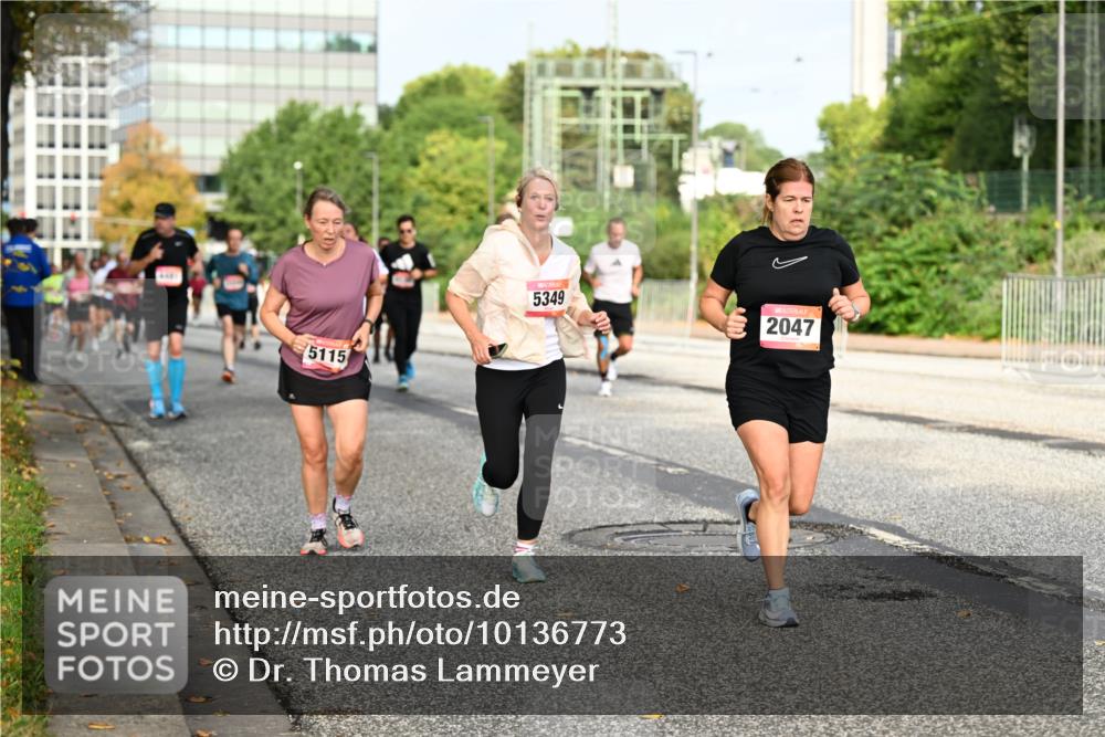 06.09.2026 - CURREX Alsterlauf Dr. Thomas Lammeyer http://msf.ph/oto/10136773 06.09.2026 10:02:01 Laufen 5115, 5349, 2047 meine-sportfotos.de