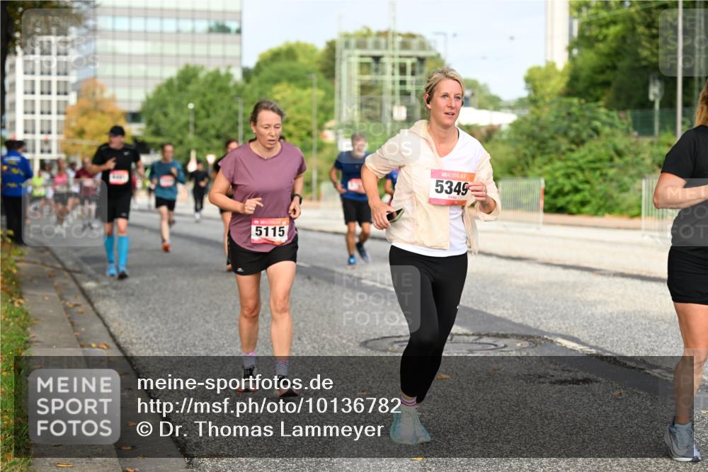 06.09.2026 - CURREX Alsterlauf Dr. Thomas Lammeyer http://msf.ph/oto/10136782 06.09.2026 10:02:01 Laufen 5115, 5349 meine-sportfotos.de