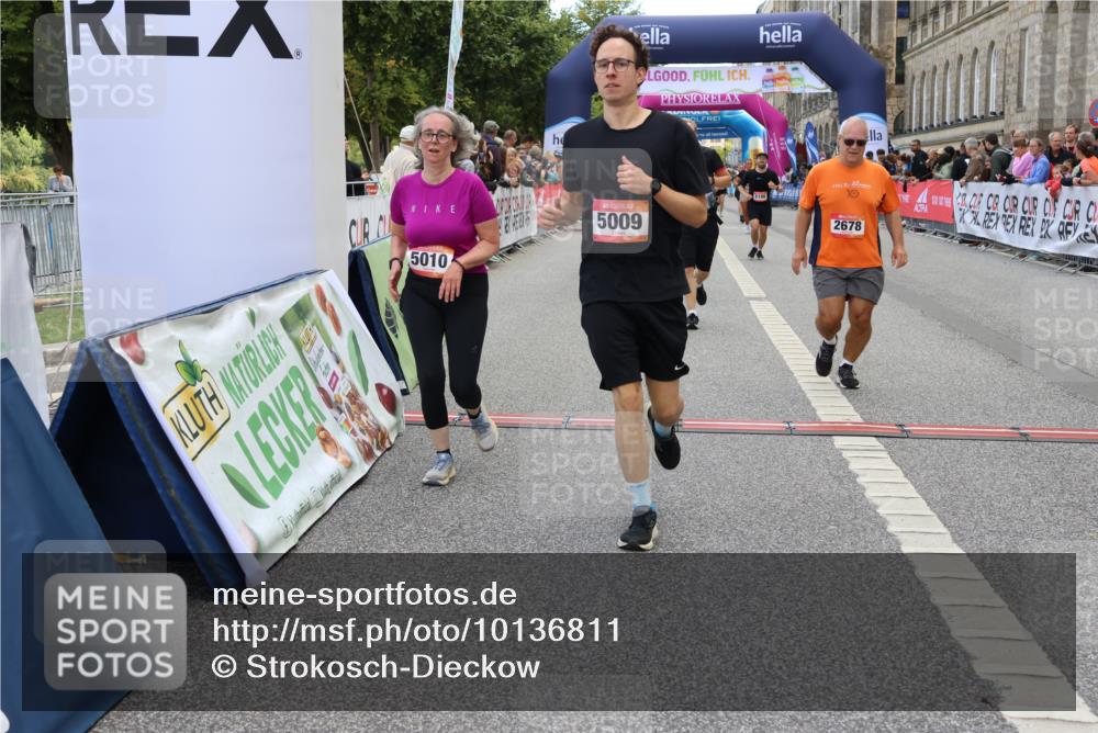 06.09.2026 - CURREX Alsterlauf Strokosch-Dieckow http://msf.ph/oto/10136811 06.09.2026 10:12:54 Ziel 2193, 2493, 2678, 2725, 2942, 4825, 5009, 5010, 5335, 6235, 8091 meine-sportfotos.de