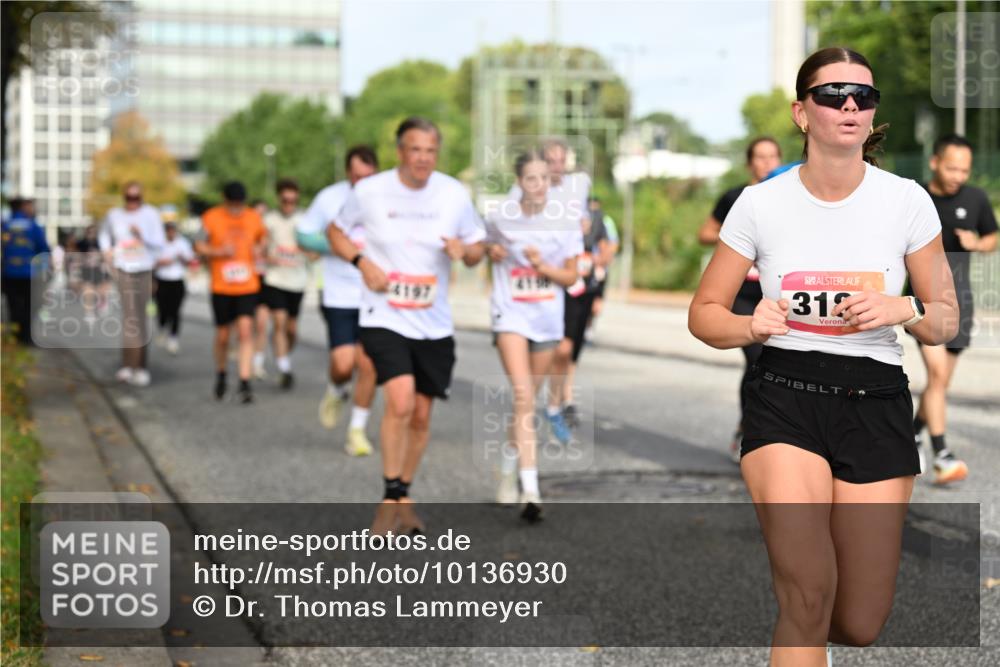 06.09.2026 - CURREX Alsterlauf Dr. Thomas Lammeyer http://msf.ph/oto/10136930 06.09.2026 10:02:14 Laufen 31 meine-sportfotos.de