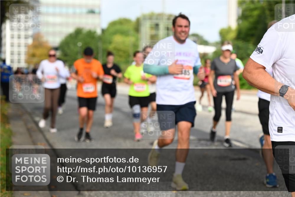 06.09.2026 - CURREX Alsterlauf Dr. Thomas Lammeyer http://msf.ph/oto/10136957 06.09.2026 10:02:17 Laufen 385 meine-sportfotos.de