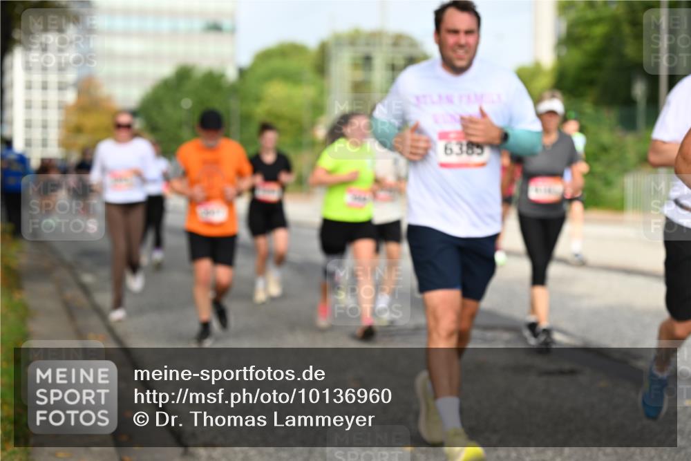 06.09.2026 - CURREX Alsterlauf Dr. Thomas Lammeyer http://msf.ph/oto/10136960 06.09.2026 10:02:17 Laufen 6385 meine-sportfotos.de