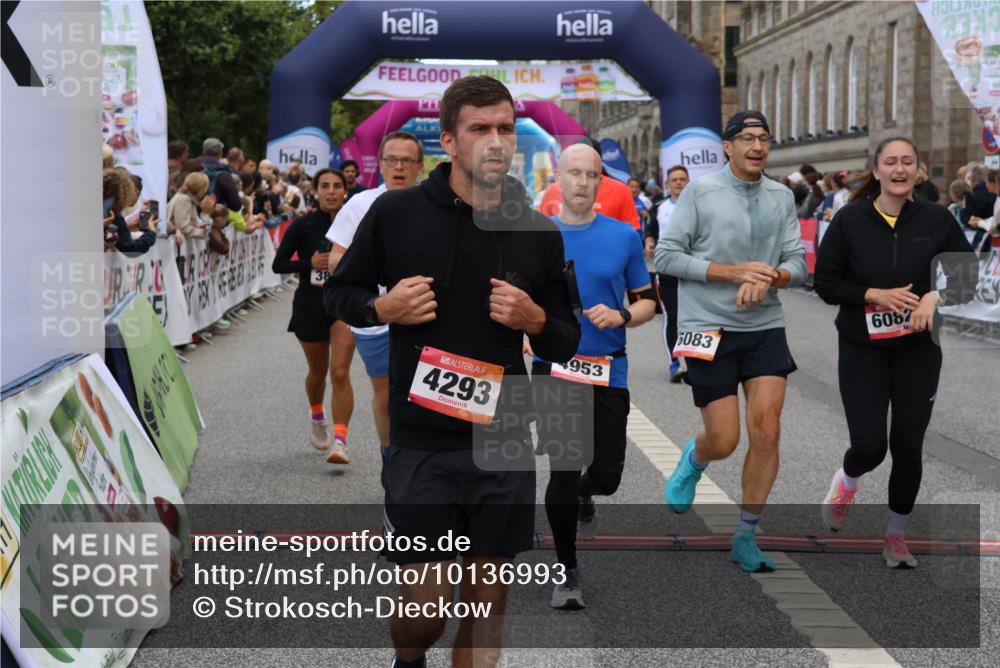 06.09.2026 - CURREX Alsterlauf Strokosch-Dieckow http://msf.ph/oto/10136993 06.09.2026 09:59:07 Ziel 2060, 2068, 2618, 2627, 2649, 2981, 3049, 3203, 3375, 3425, 3499, 3517, 3546, 3552, 3765, 3871, 4293, 4531, 4814, 4856, 4953, 4990, 5099, 5459, 5599, 5801, 5891, 6064, 6065, 6082, 6083, 6337, 8051, 8206, 8265, 8320 meine-sportfotos.de