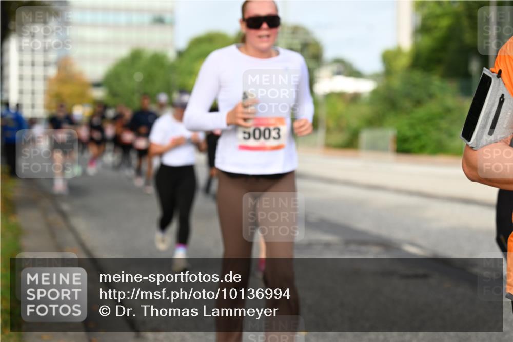 06.09.2026 - CURREX Alsterlauf Dr. Thomas Lammeyer http://msf.ph/oto/10136994 06.09.2026 10:02:20 Laufen 5003 meine-sportfotos.de