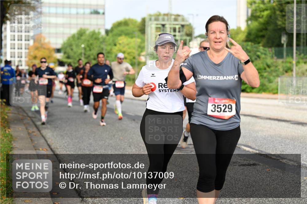 06.09.2026 - CURREX Alsterlauf Dr. Thomas Lammeyer http://msf.ph/oto/10137009 06.09.2026 10:02:22 Laufen 3529 meine-sportfotos.de