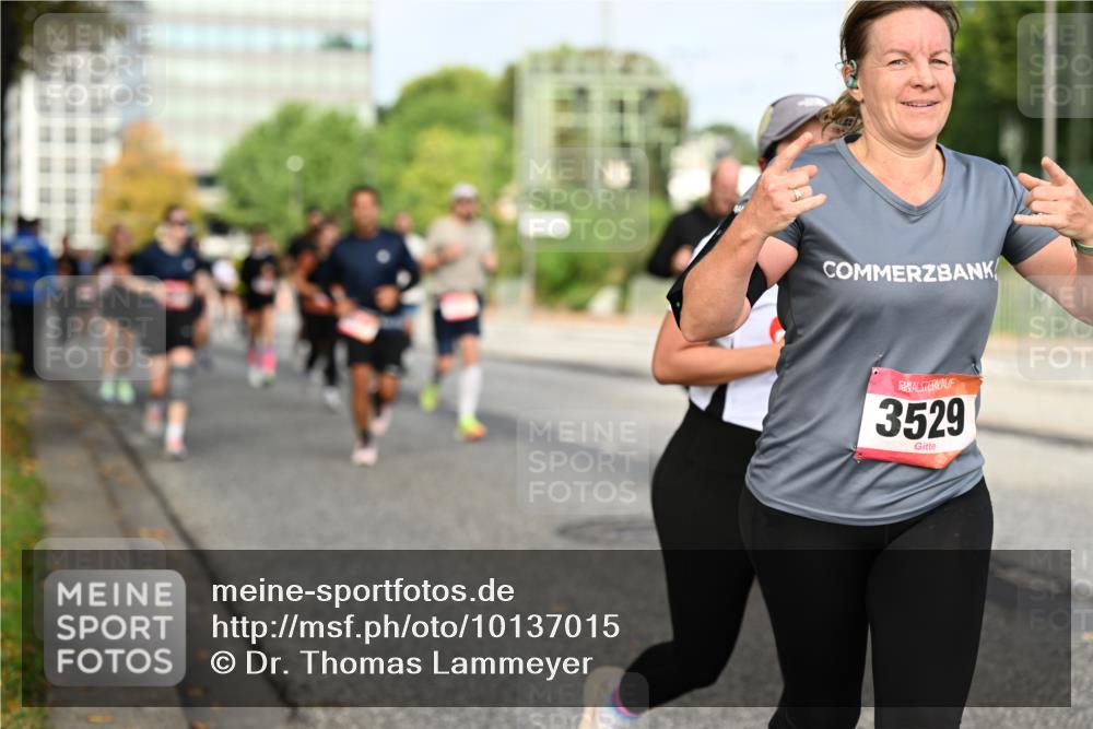 06.09.2026 - CURREX Alsterlauf Dr. Thomas Lammeyer http://msf.ph/oto/10137015 06.09.2026 10:02:22 Laufen 3529 meine-sportfotos.de