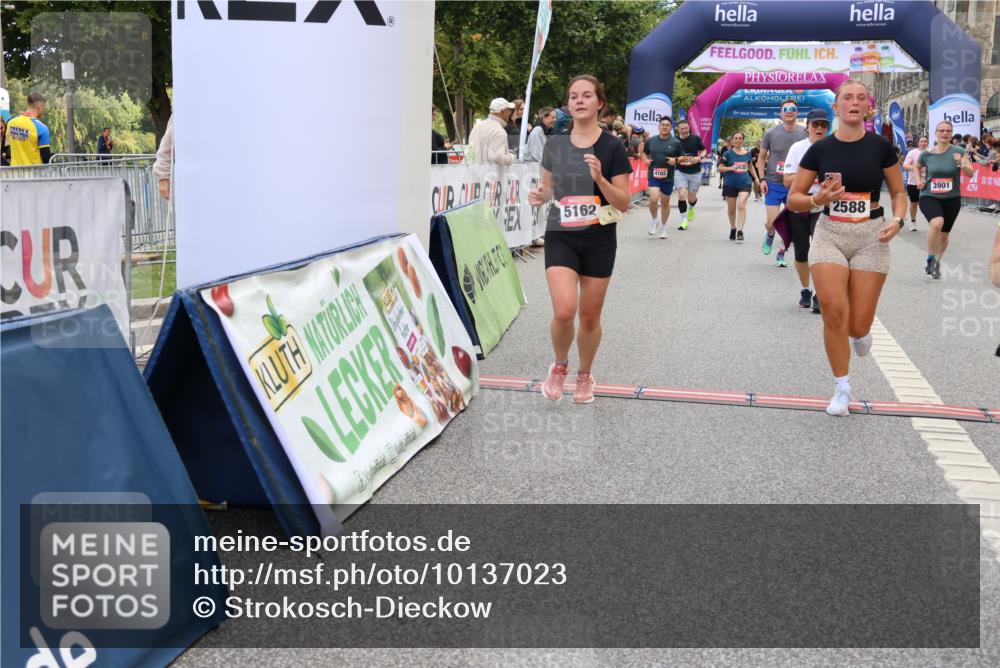 06.09.2026 - CURREX Alsterlauf Strokosch-Dieckow http://msf.ph/oto/10137023 06.09.2026 10:13:02 Ziel 2073, 2285, 2493, 2588, 2595, 2725, 3891, 3901, 4035, 4103, 5162, 5335, 5601, 6235, 8186 meine-sportfotos.de