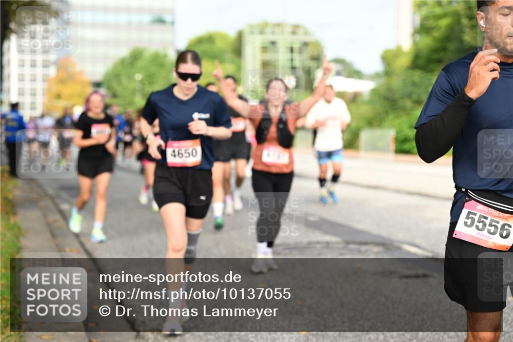 06.09.2026 - CURREX Alsterlauf Dr. Thomas Lammeyer http://msf.ph/oto/10137055 06.09.2026 10:02:26 Laufen 4650, 5556 meine-sportfotos.de