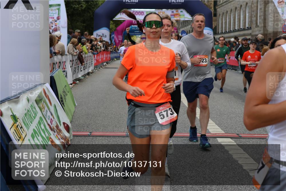 06.09.2026 - CURREX Alsterlauf Strokosch-Dieckow http://msf.ph/oto/10137131 06.09.2026 09:59:21 Ziel 2220, 2367, 2772, 2913, 3535, 3542, 3600, 3657, 3825, 3844, 3892, 4091, 4139, 4158, 4217, 4748, 4791, 5160, 5249, 5723, 5735, 6059, 6312, 6443, 6447 meine-sportfotos.de