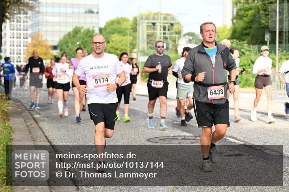 06.09.2026 - CURREX Alsterlauf Dr. Thomas Lammeyer http://msf.ph/oto/10137144 06.09.2026 10:02:35 Laufen 5174, 6464, 6433 meine-sportfotos.de