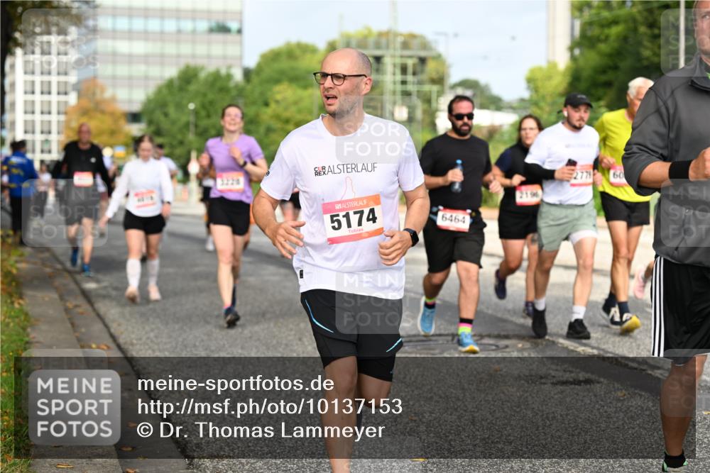 06.09.2026 - CURREX Alsterlauf Dr. Thomas Lammeyer http://msf.ph/oto/10137153 06.09.2026 10:02:35 Laufen 3220, 5174, 6464, 2196, 60 meine-sportfotos.de
