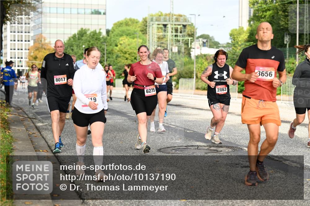 06.09.2026 - CURREX Alsterlauf Dr. Thomas Lammeyer http://msf.ph/oto/10137190 06.09.2026 10:02:40 Laufen 414, 8017, 19, 6275, 2863, 3656 meine-sportfotos.de