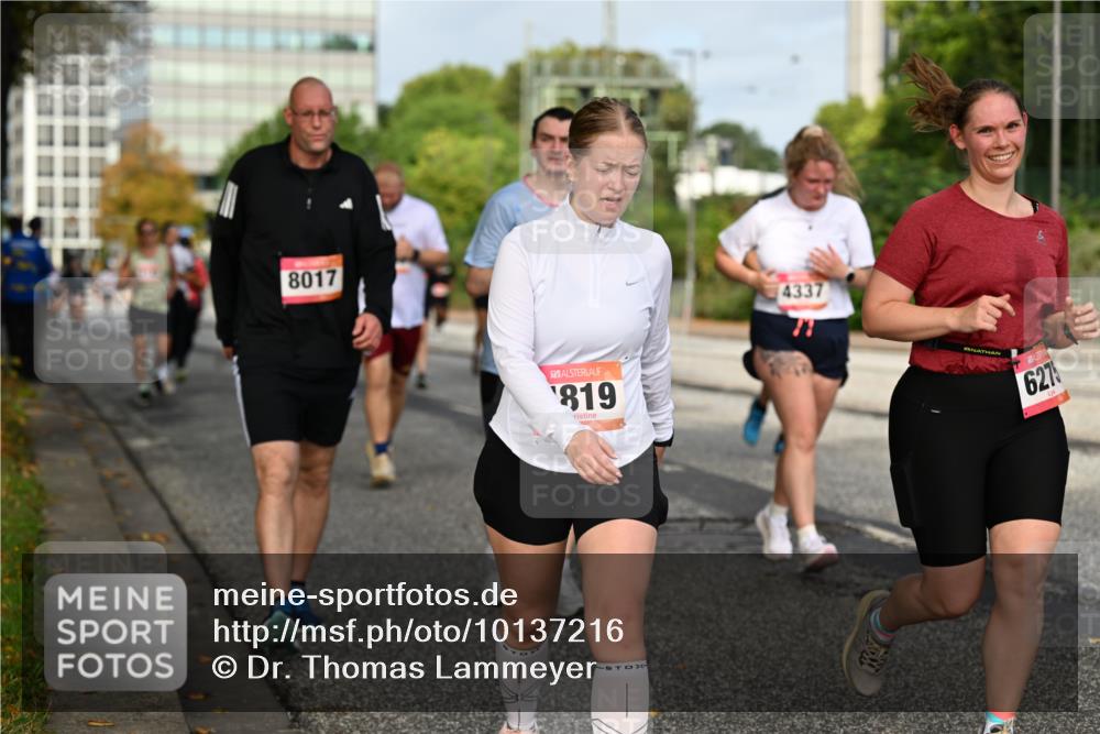 06.09.2026 - CURREX Alsterlauf Dr. Thomas Lammeyer http://msf.ph/oto/10137216 06.09.2026 10:02:41 Laufen 8017, 819, 4337, 71, 627 meine-sportfotos.de