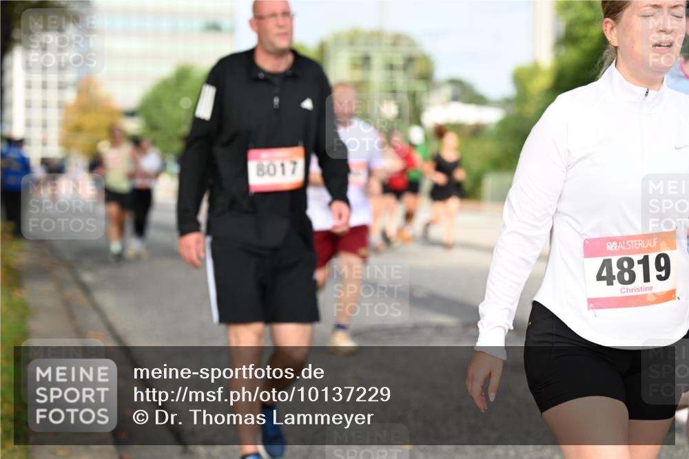 06.09.2026 - CURREX Alsterlauf Dr. Thomas Lammeyer http://msf.ph/oto/10137229 06.09.2026 10:02:43 Laufen 8017, 4819 meine-sportfotos.de