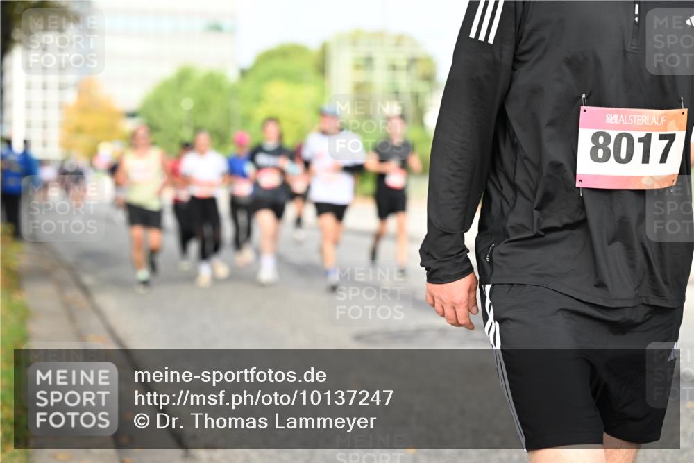 06.09.2026 - CURREX Alsterlauf Dr. Thomas Lammeyer http://msf.ph/oto/10137247 06.09.2026 10:02:44 Laufen 8017 meine-sportfotos.de
