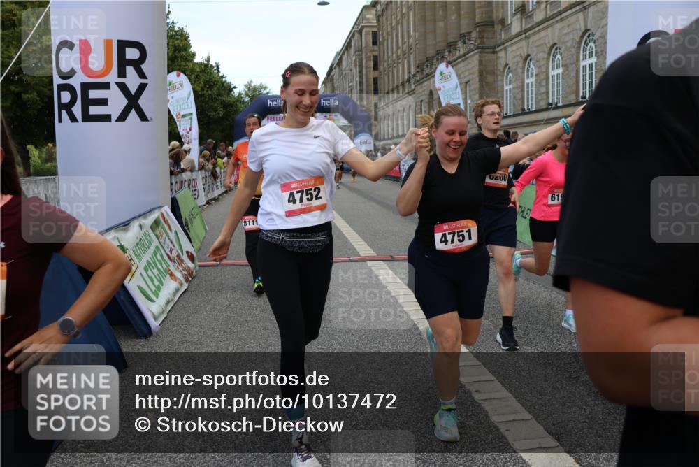 06.09.2026 - CURREX Alsterlauf Strokosch-Dieckow http://msf.ph/oto/10137472 06.09.2026 09:59:39 Ziel 2227, 2228, 2676, 2780, 3129, 4042, 4291, 4323, 4324, 4751, 4752, 5154, 5269, 5474, 5638, 6199, 6200, 6213, 8111 meine-sportfotos.de