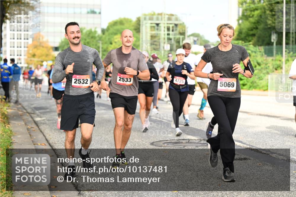 06.09.2026 - CURREX Alsterlauf Dr. Thomas Lammeyer http://msf.ph/oto/10137481 06.09.2026 10:03:08 Laufen 2532, 2533, 4725, 5069 meine-sportfotos.de