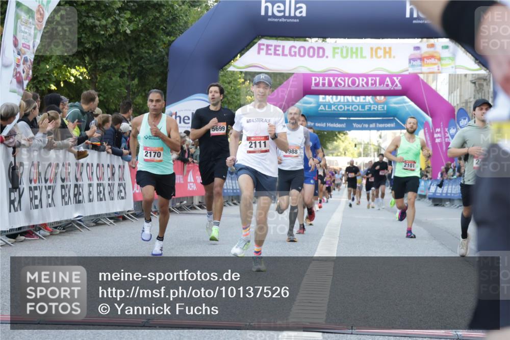 06.09.2026 - CURREX Alsterlauf Yannick Fuchs http://msf.ph/oto/10137526 06.09.2026 09:45:25 Ziel 2101, 2111, 2170, 2406, 2498, 3146, 3211, 3593, 4586, 4891, 5216, 5254, 5699, 5805, 5887, 5926, 5988, 6476, 8341 meine-sportfotos.de
