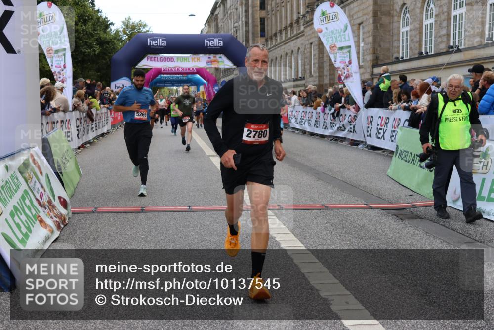 06.09.2026 - CURREX Alsterlauf Strokosch-Dieckow http://msf.ph/oto/10137545 06.09.2026 09:59:41 Ziel 2227, 2228, 2269, 2676, 2780, 3119, 3120, 4042, 4291, 4323, 4324, 4751, 4752, 5154, 5269, 5474, 5638, 5800, 6199, 6200, 6213, 8111 meine-sportfotos.de