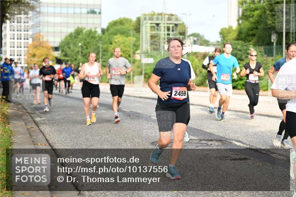 06.09.2026 - CURREX Alsterlauf Dr. Thomas Lammeyer http://msf.ph/oto/10137556 06.09.2026 10:03:17 Laufen 2176, 2459, 3142 meine-sportfotos.de